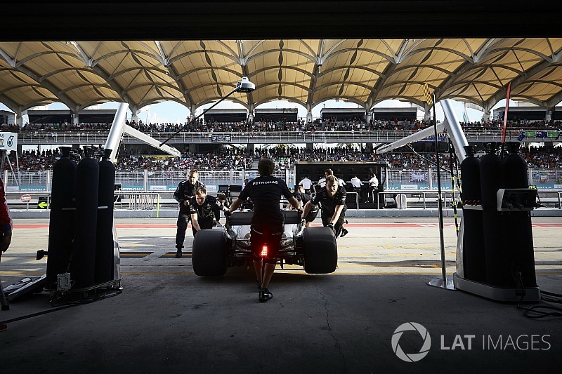 A Mercedes szívességet kért a Force Indiától Vettel ellen
