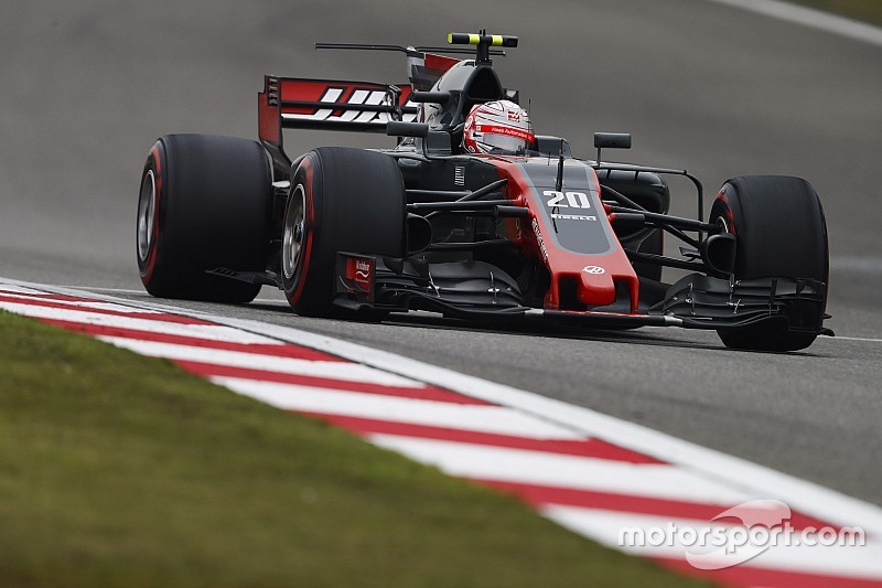 Magnussen puntuó