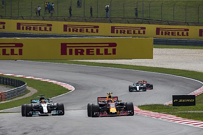 Az exversenyző szerint nem fog összefogni a Red Bull és a Ferrari
