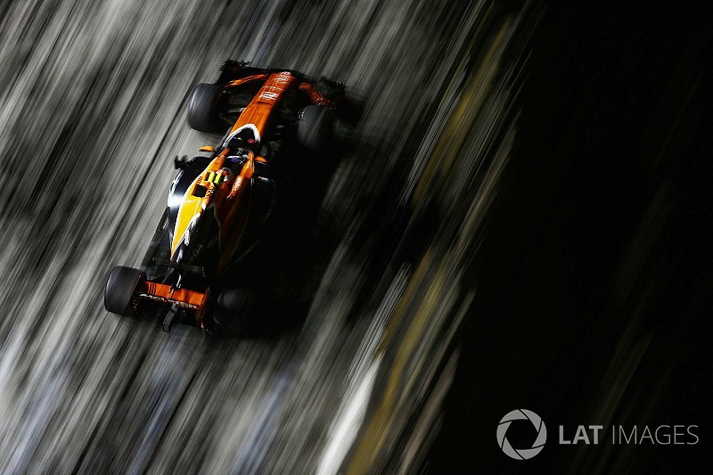 McLaren pense