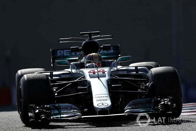 アブダビGP:FP3はハミルトン首位でメルセデスの1-2。アロンソ7番手