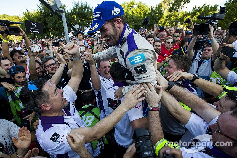 Sam Bird è già al vertice del FanBoost messicano!