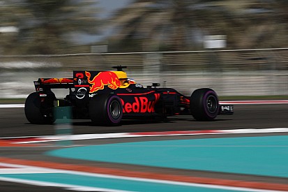 Ricciardo lacht om middelvingerincident: “Een gekneusde vinger!”