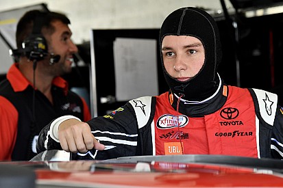Kyle Larson, Christopher Bell bring dirt rivalry to pavement