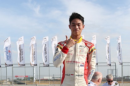 F4/SEA Buriram: Presley dominasi Race 3, Keanon P7