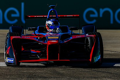 DTM-pilótát szerződtetett a Venturi Formula E-csapata