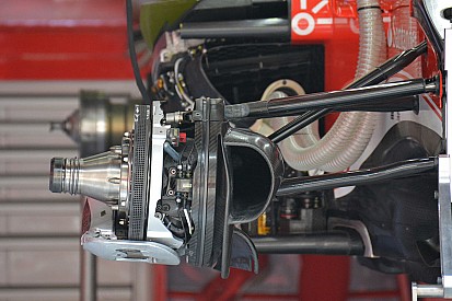 Ferrari: disco freno con meno fori per Shanghai