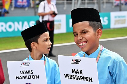 Officiel - La F1 remplace les grid girls par des enfants