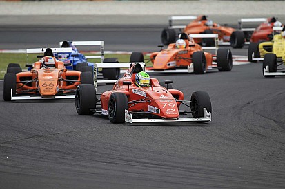 F4 SEA Sepang I: Frost dan Love juara di hari kedua, Martono rookie terbaik pada Race 3