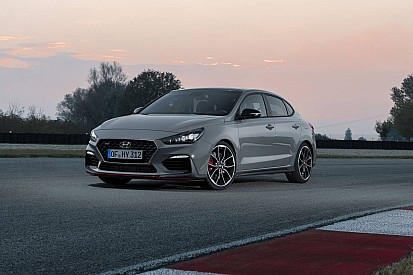 Hyundai i30 Fastback N «засвітили» до презентації в Парижі