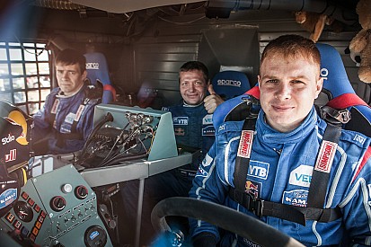 «КАМАЗ» начал «Дакар» с шестого результата
