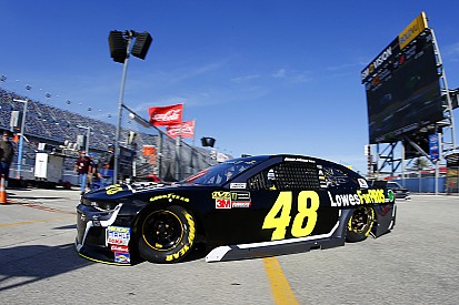 A pesar del amargo 2017, Jimmie Johnson descarta retirarse pronto