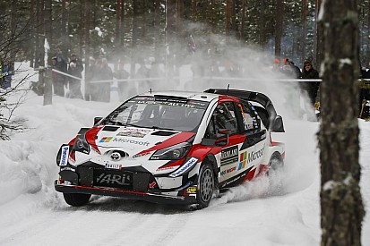 Brutális: 190 km/óra fölött a havas-jeges, szűk úton a WRC-autóval