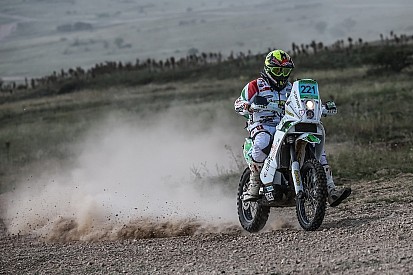 Hungarian Baja: Nincs mese, Laller csak előre tekint!