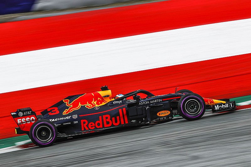 Renault: Без эксцентричных запросов Red Bull мы сможем сосредоточиться на себе