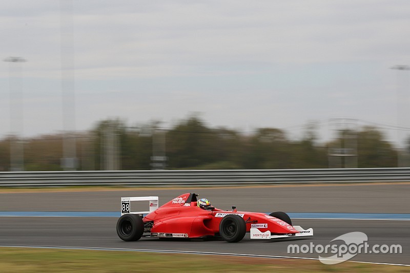 F4/SEA Buriram: Keanon nyaris masuk lima besar di Race 4