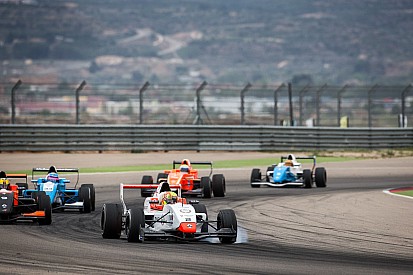 Lando Norris domina anche Gara 3 ad Aragon