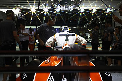 Kulisszatitkok: A McLaren 300 millió eurót bukik a Honda miatt