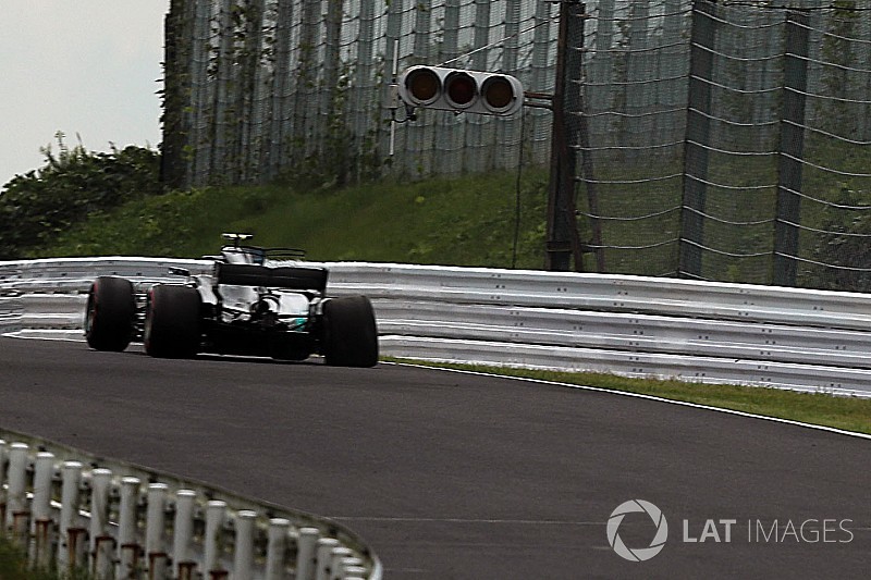 Onboard videón, ahogy Bottas eltalálja a korlátot Suzukában