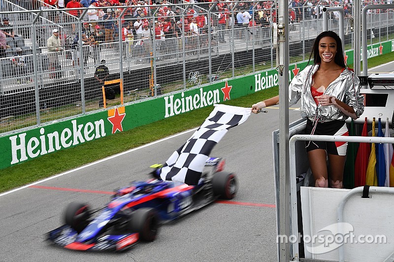Erro de modelo faz Ricciardo perder volta mais rápida