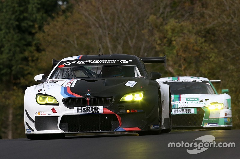 VLN-Finale auf der Nordschleife: Pole-Position für BMW im Regen