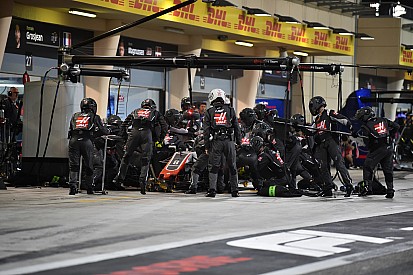 Grosjean prend la défense des arrêts au stand