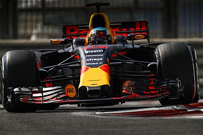 Red Bull n'attendra pas "éternellement" après Ricciardo