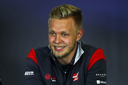 Magnussen: Hamilton sürekli engelliyor