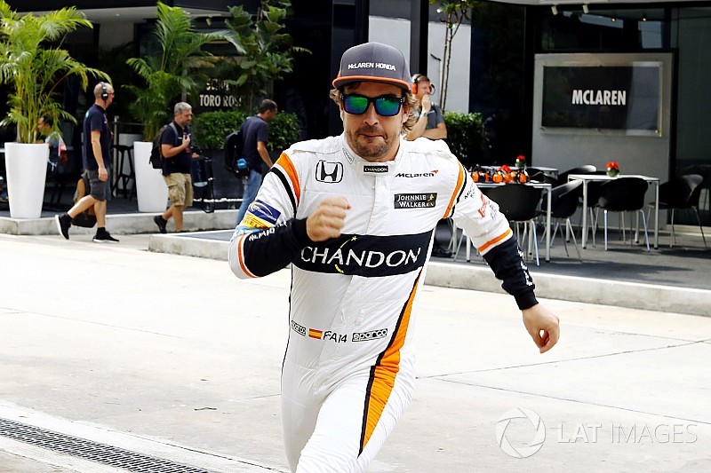 Óriási tömeg Alonso miatt Japánban