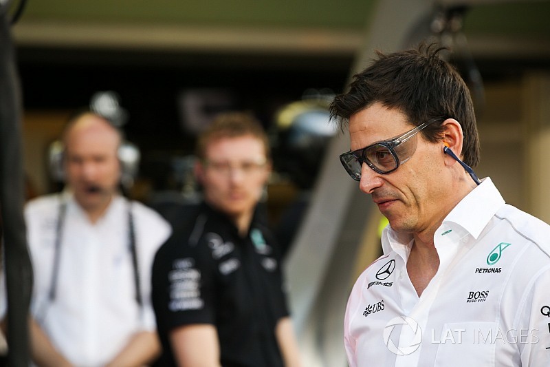 Wolff: 20'den fazla yarış yapmak Formula 1 için iyi değil