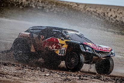 Dituduh menabrak pereli quad, Sainz terkena penalti