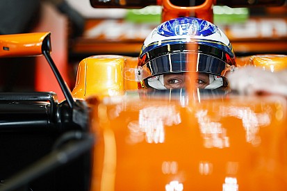 Alonso már helyet is foglalt a 2018-as cockpitban