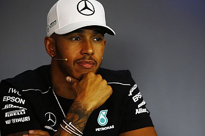 Silverstone: F1-Rennleitung spricht Urteil im Fall Lewis Hamilton
