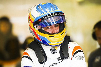 Алонсо затягує підписання нового контракту з McLaren