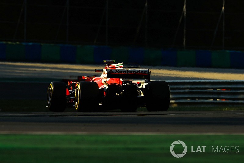 Ferrari, SF70H ile 2018 lastiklerini test ediyor