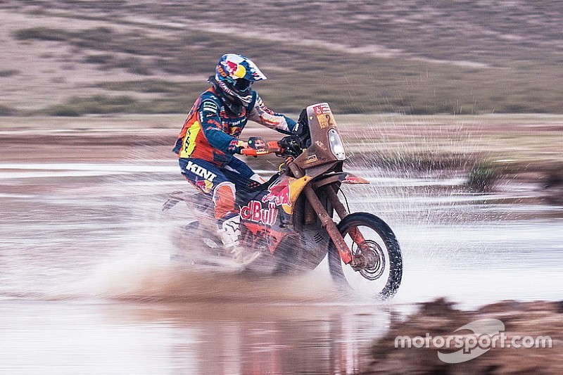 Dakar, Moto, Tappa 10: van Beveren finisce ko, Walkner va in fuga