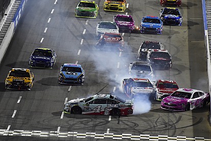 Kevin Harvick: "It's time to get physical" as season finale nears