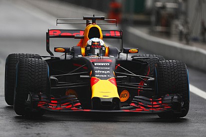 Renault F1 wollte Daniel Ricciardo von Red Bull weglotsen