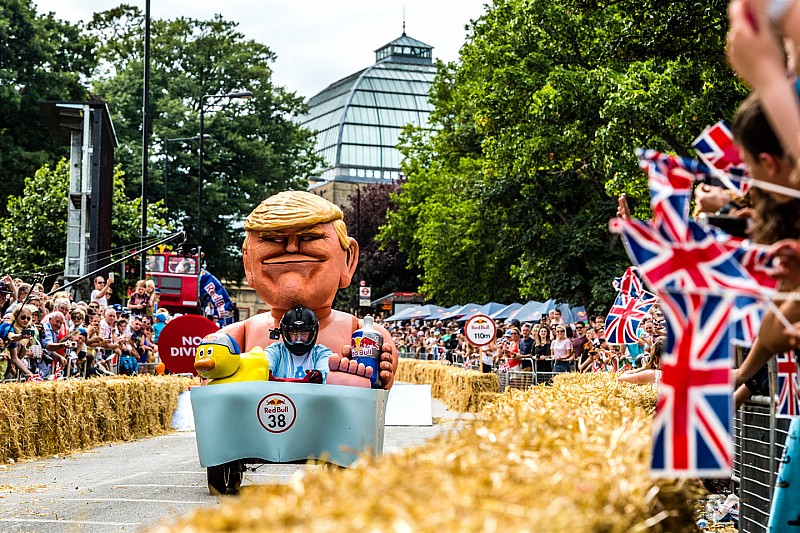 Из спичек и желудей: в Лондоне прошла гонка Red Bull Soapbox