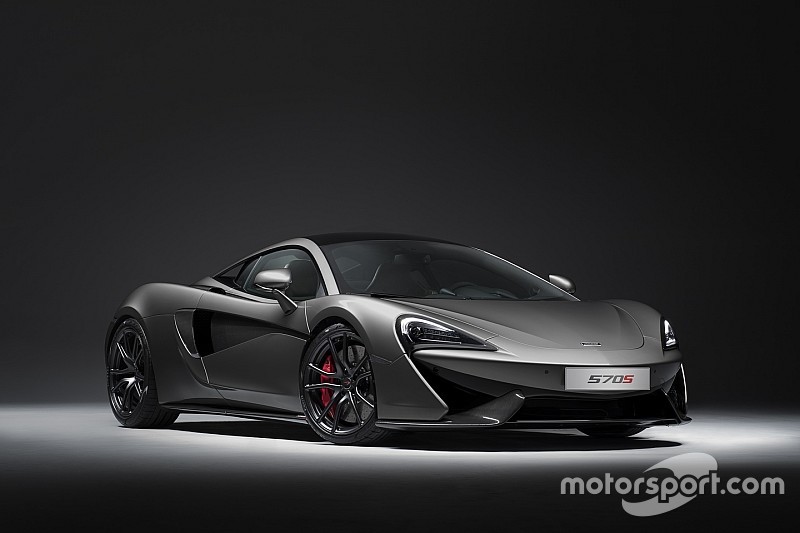 McLaren assemble sa 10'000e supercar