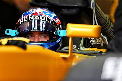 В Renault не нашли объяснений слабой форме Палмера