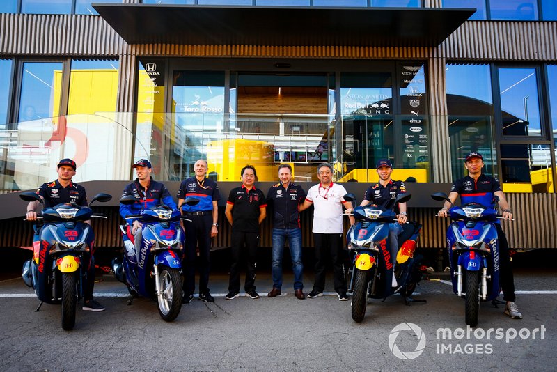 Пилоты и руководители Red Bull, Toro Rosso и программы Honda в Ф1 на Гран При Испании этого года