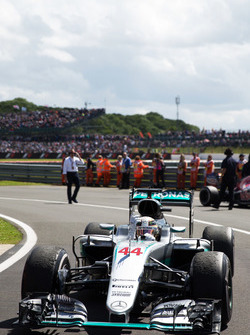 Race winnaar Lewis Hamilton, Mercedes AMG F1 viert feest in parc ferme
