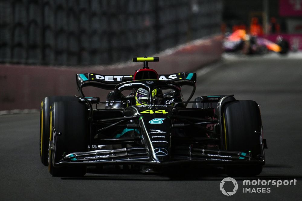 Lewis Hamilton, Mercedes F1 W14