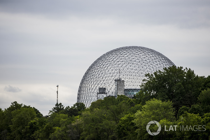 Une vue de la Biosphère de Montreal