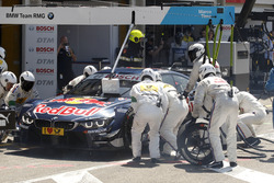 Boxenstopp: Marco Wittmann, BMW Team RMG, BMW M4 DTM