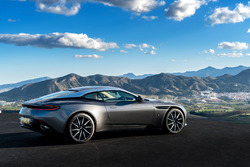 Aston Martin DB11