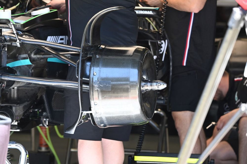 Mercedes W14 detalle del tambor delantero