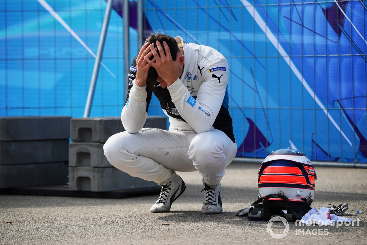 Jake Dennis, BMW i Andretti Motorsport, BMW iFE.21 after the crash
