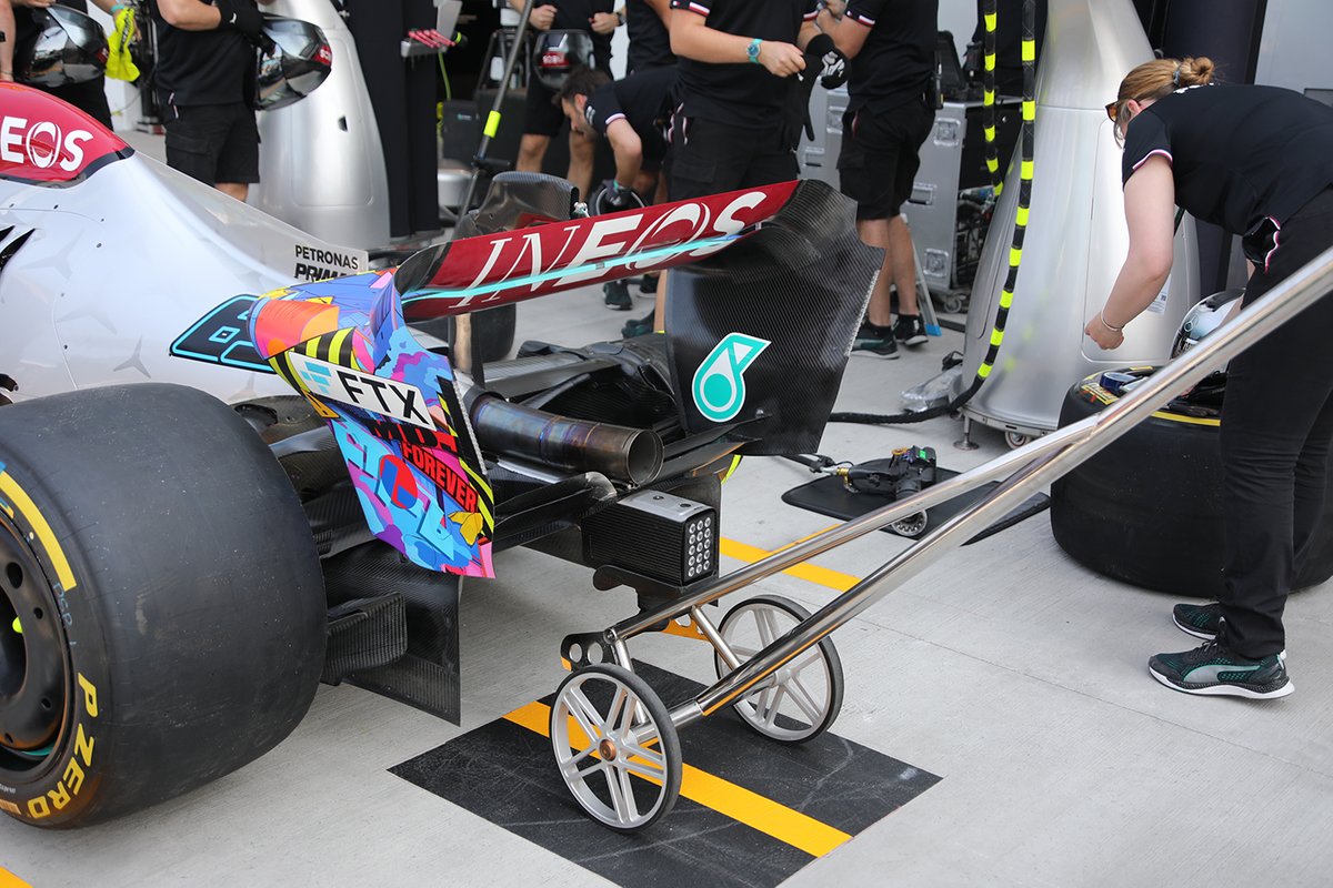 Detalle trasero del Mercedes W13